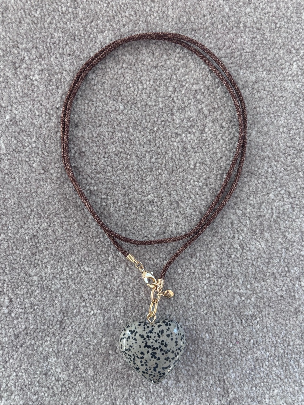 NWOT Roxanne Assoulin Brown Cord Necklace with Dalmatian Jasper Heart Pendant